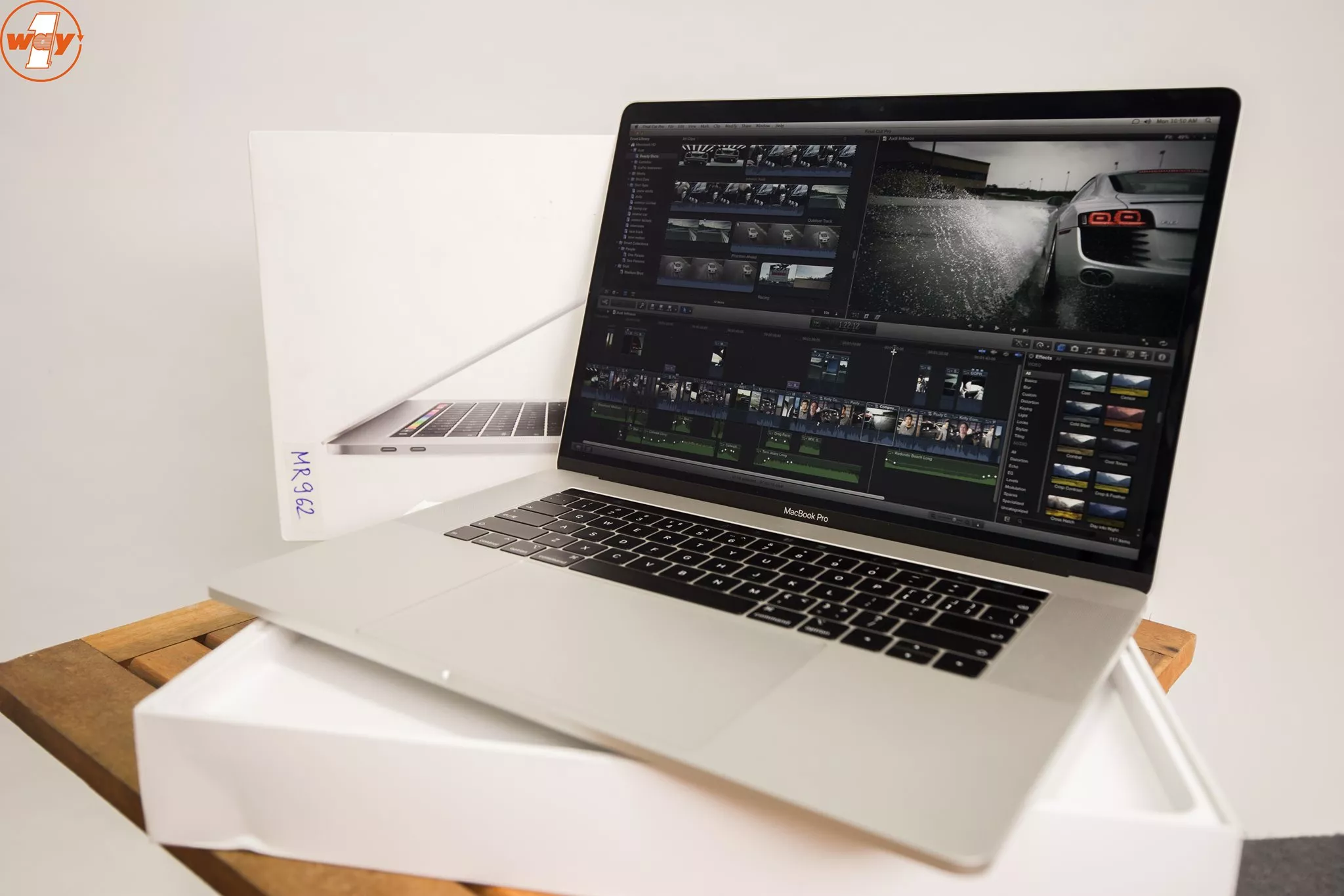 8 MacBook Pro 2018 Touch Bar cũ, giá từ 26 triệu