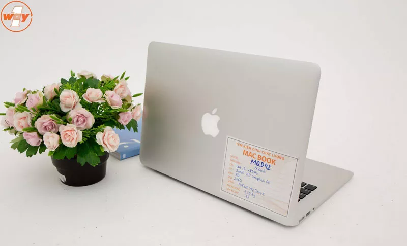 MacBook Air nên mua loại nào? Đánh giá chi tiết từng loại