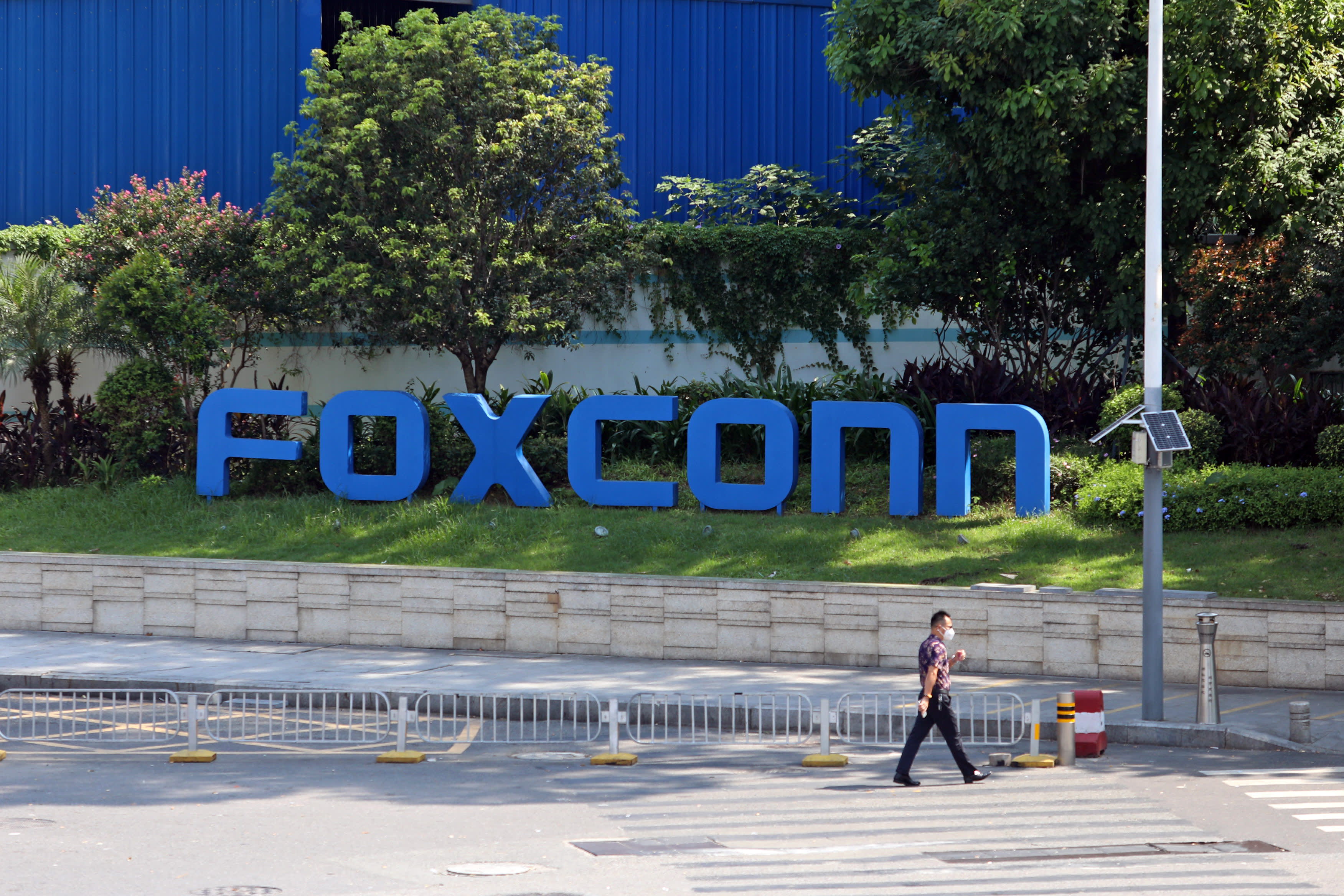 Foxconn có kế hoạch mở lại nhà máy sản xuất iPhone lớn nhất thế giới giữa các cuộc biểu tình covid của Trung Quốc