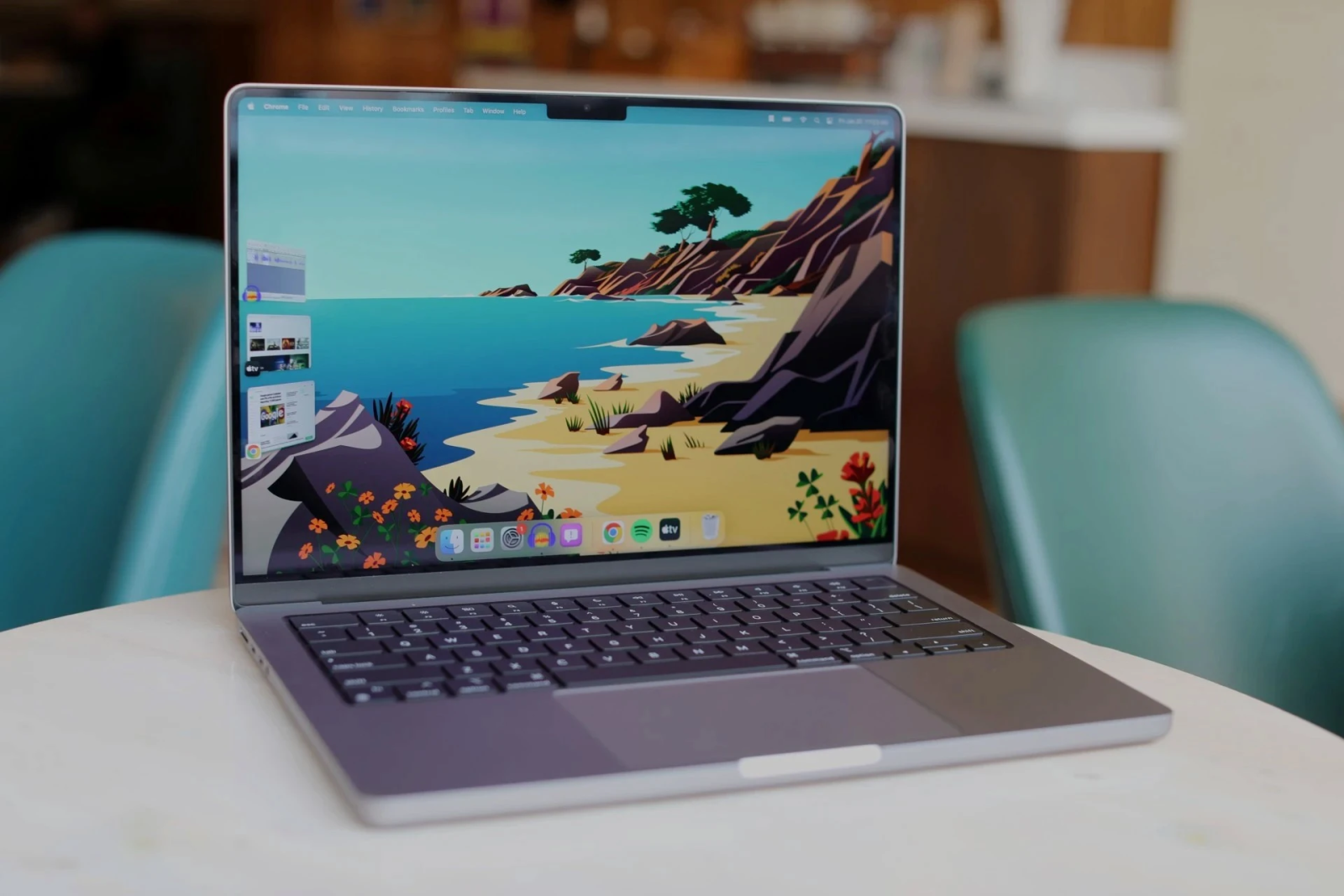 MacBook Pro M2 14 inch được trình làng vào đầu năm 2023