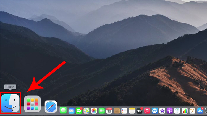 Bạn bấm vào biểu tượng Finder (hình mặt cười) trên thanh Dock