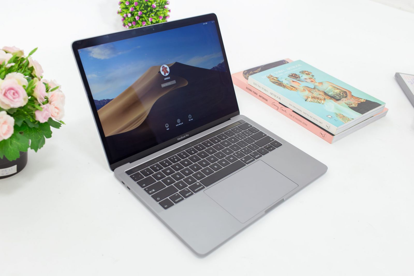 MacBook Pro 13 inch cũ đời 2018 - MR9Q2