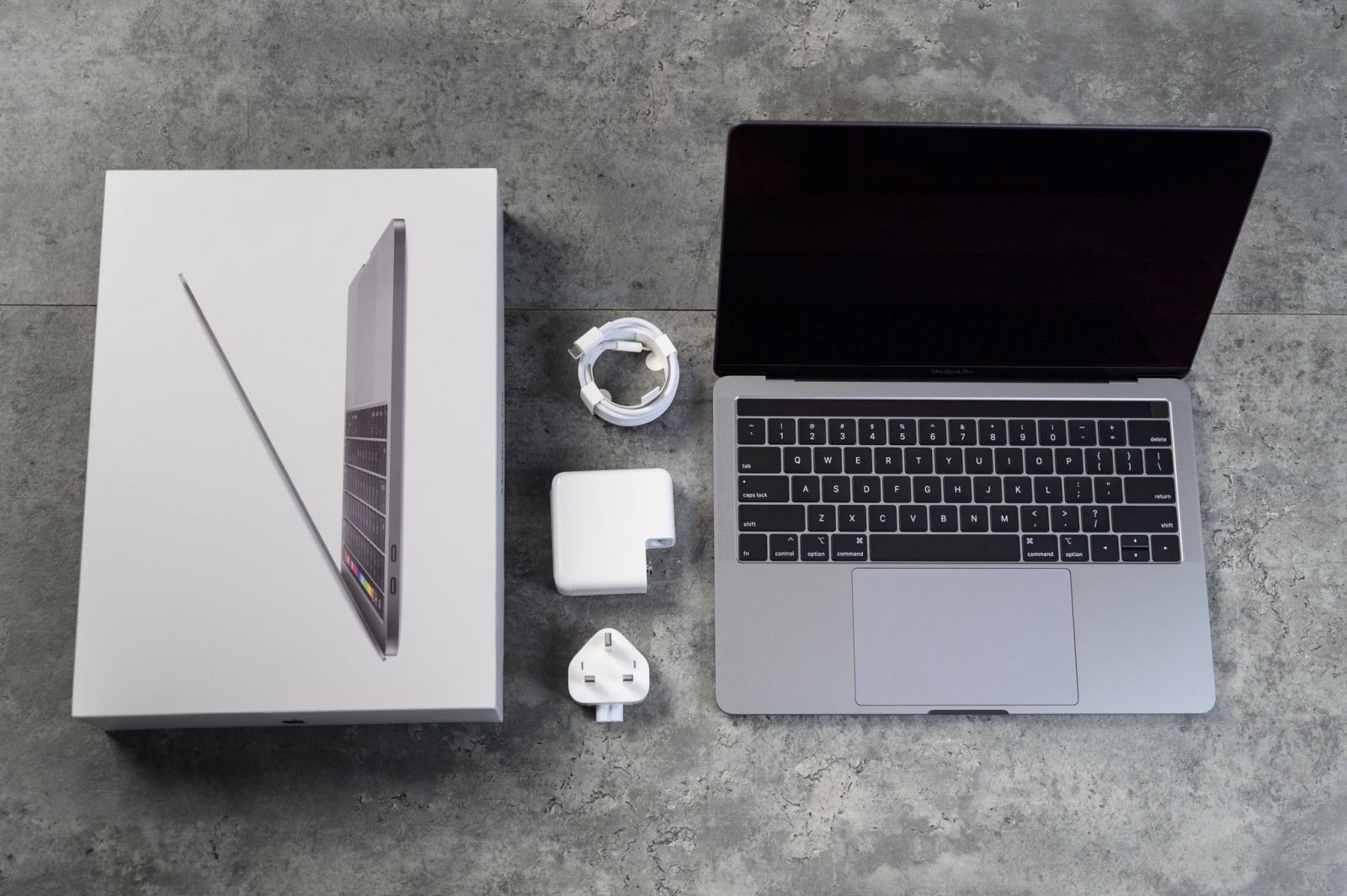 MacBook Pro 13 inch cũ đời 2019 - MV972 - màu Xám