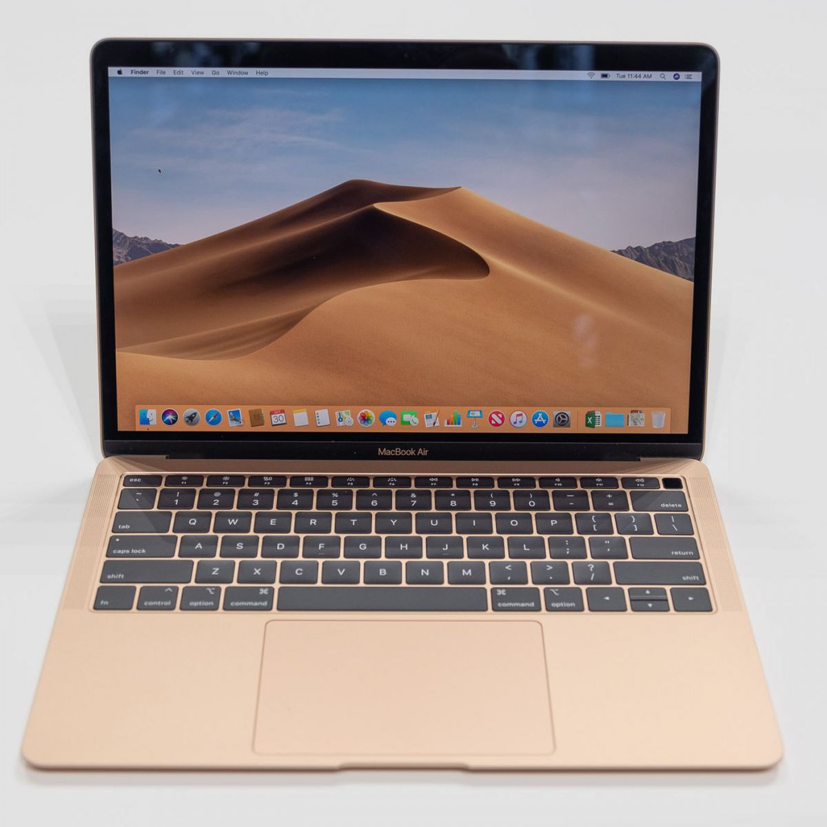 Nếu có điều kiện, bạn có thể lựa chọn MacBook Air 2018