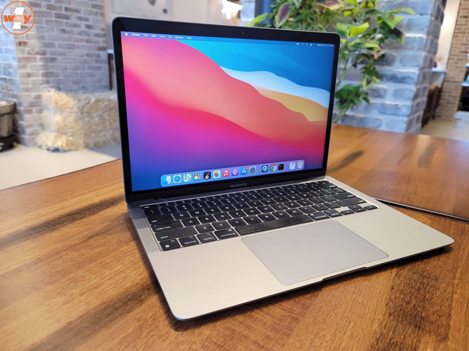 MacBook Air 13inch M1 - RAM 8GB SSD 512GB -  hàng mới 100%