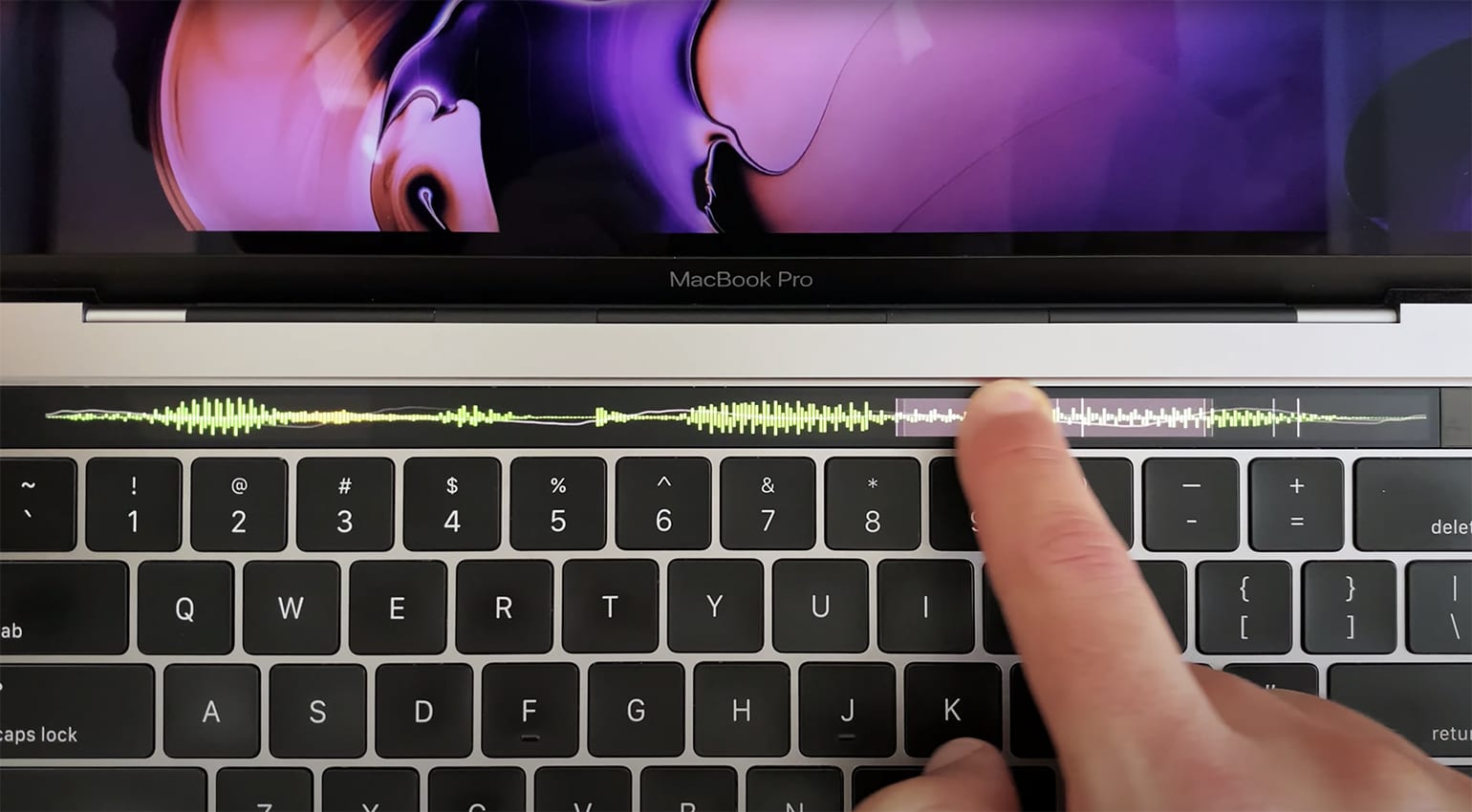 Thanh Touch Bar đa nhiệm và làm được nhiều thứ